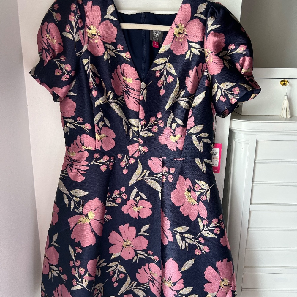 NWT Vince Camuto‎ Floral Dress 12